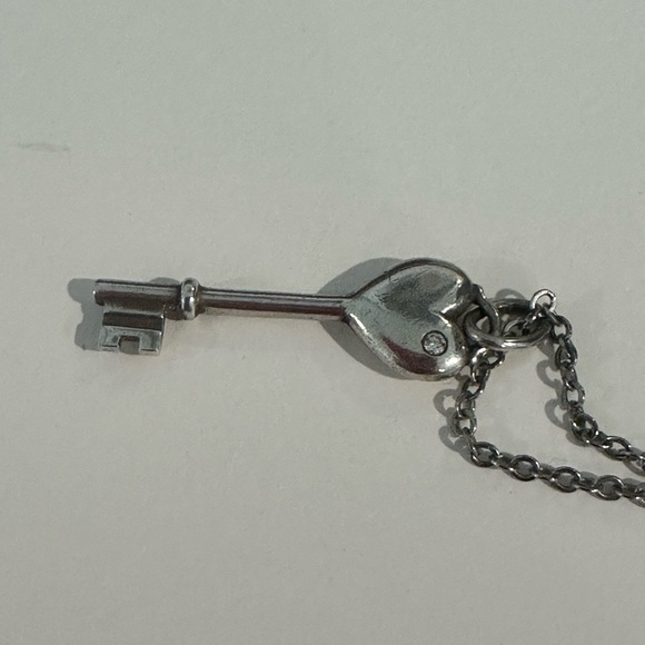 Tiffany & Co. Key heart charm - Picture 8 of 8